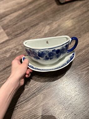 Blue and White Floral “tea” plant/trinket wall holder